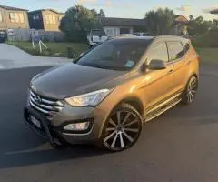 2014 Hyundai Santa Fe AWD Elite Limited – 7 Seater SUV - Image 2